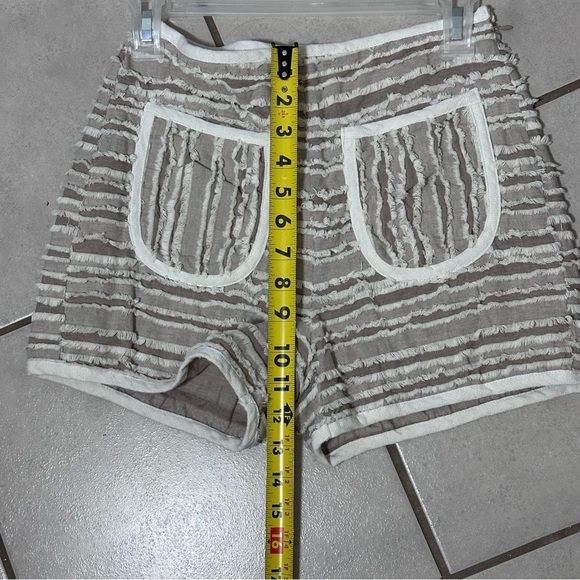 Moon River Women‎ Fluffy Knit Beige Shorts size S - Picture 8 of 9